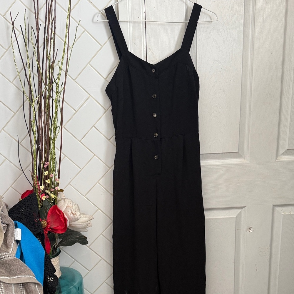 Black Button-Down jumper